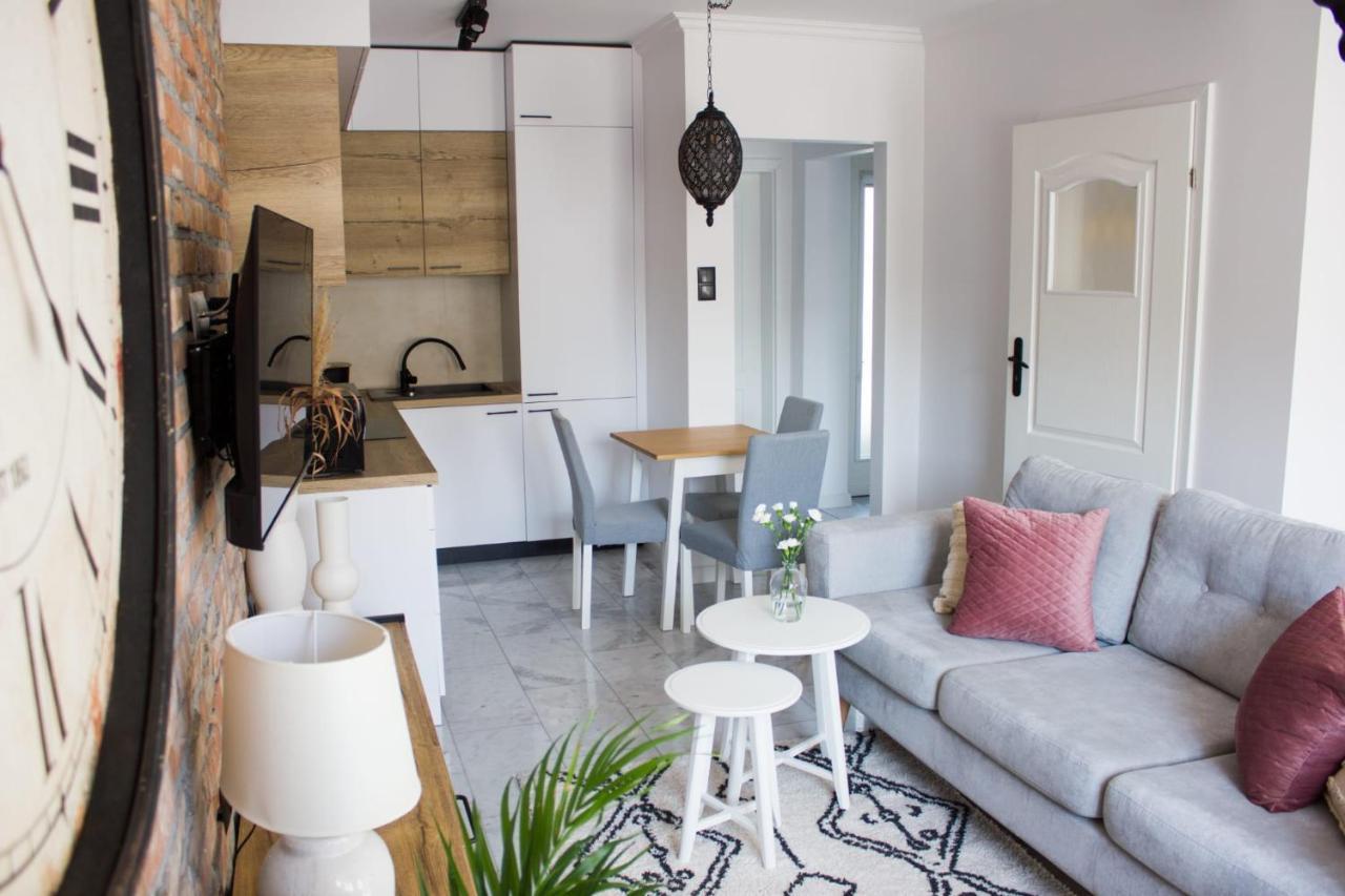 Apartament Mietowy Rumianek Lwowek Exteriör bild