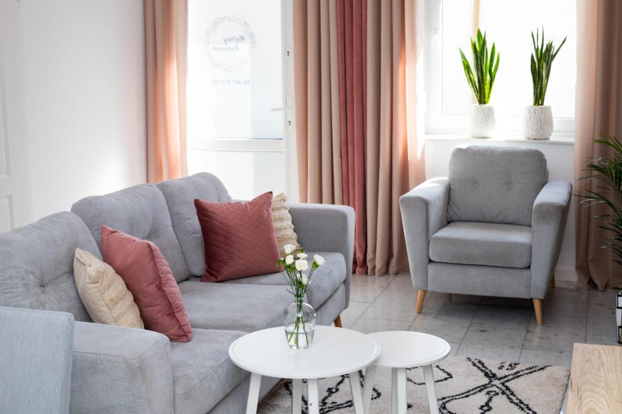 Apartament Mietowy Rumianek Lwowek Exteriör bild