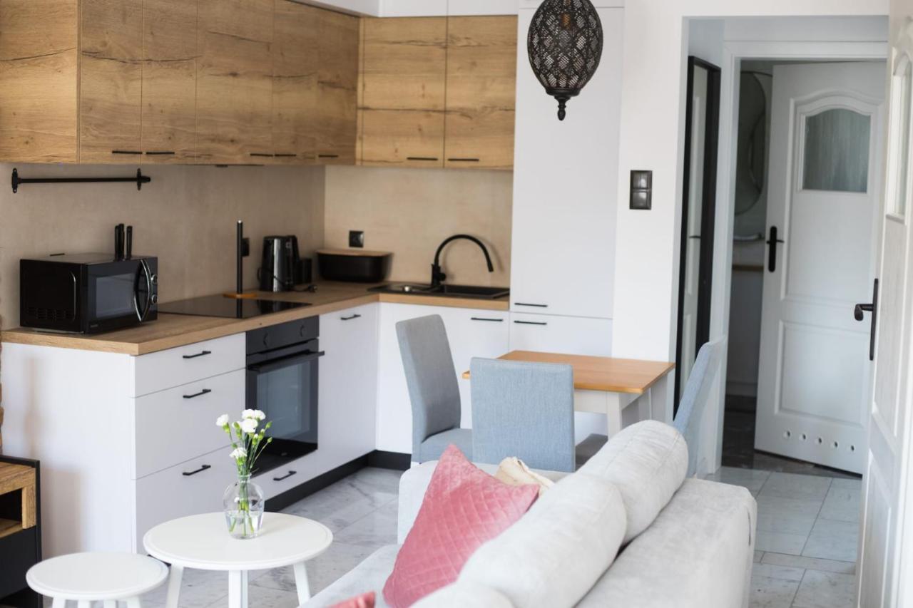 Apartament Mietowy Rumianek Lwowek Exteriör bild